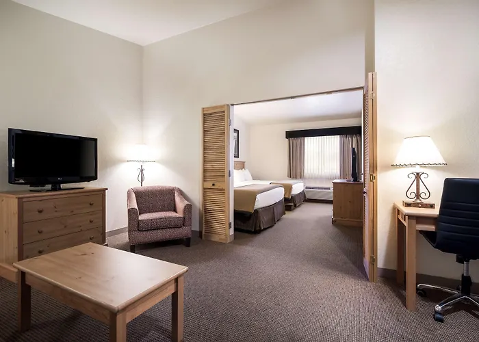 Best Western Golden Spike Inn & Suites