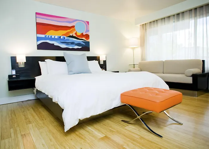 Hotel Current