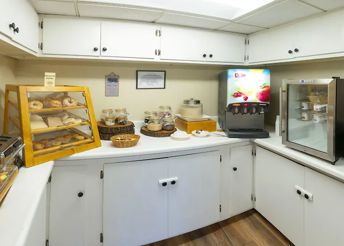Black Bear Inn, An Ascend Collection Hotel