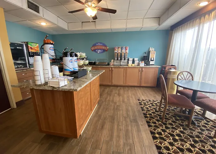 Baymont By Wyndham Fayetteville