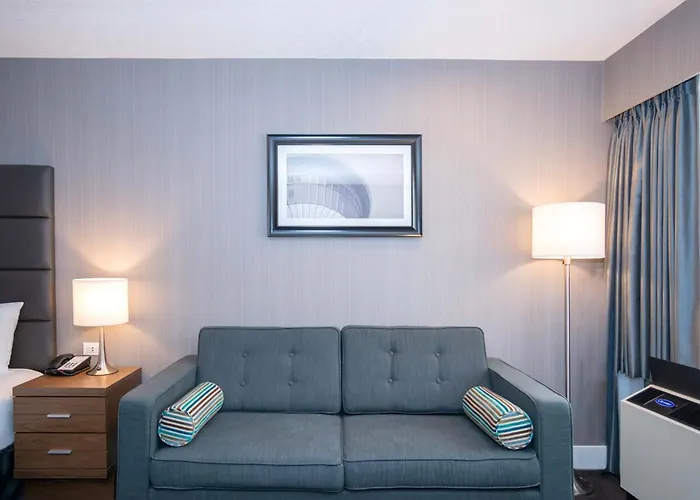 Sandman Signature Calgary Downtown Hotel