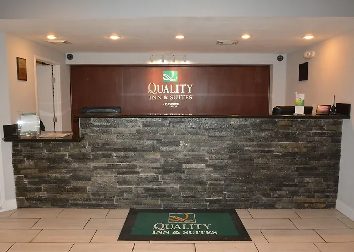 Quality Inn & Suites North Richland Hills