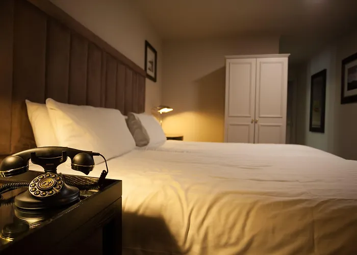 Strathaven Hotel