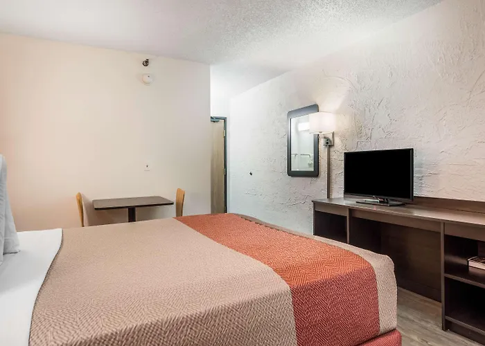 Motel 6-Elk Grove Village, Il