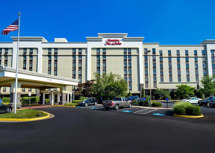 Hampton Inn & Suites Alexandria Old Town Area South