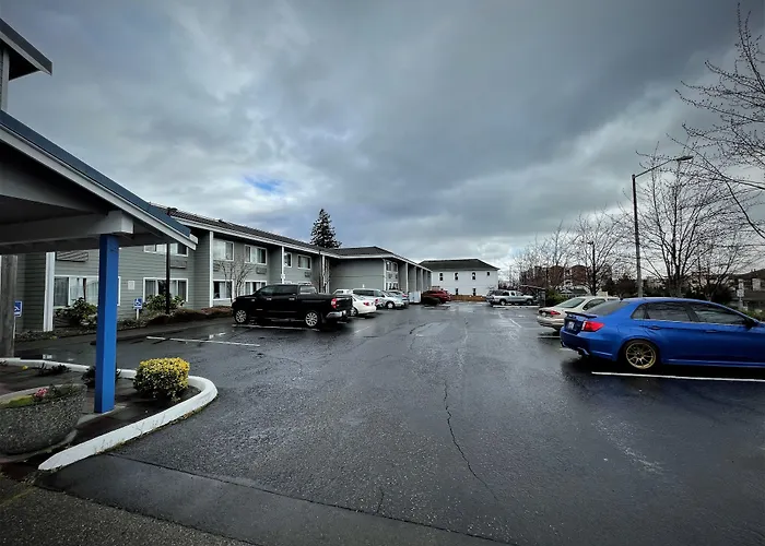 Marina Inn Des Moines / Seatac