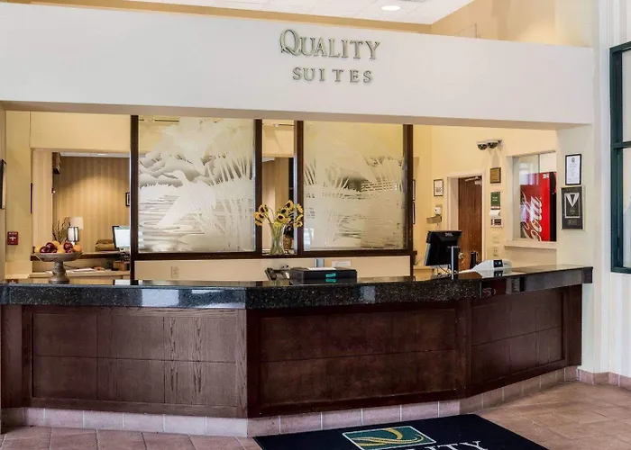 Quality Suites Lake Wright - Norfolk Airport