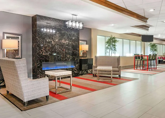 Best Western Plus Kansas City Sports Complex Hotel