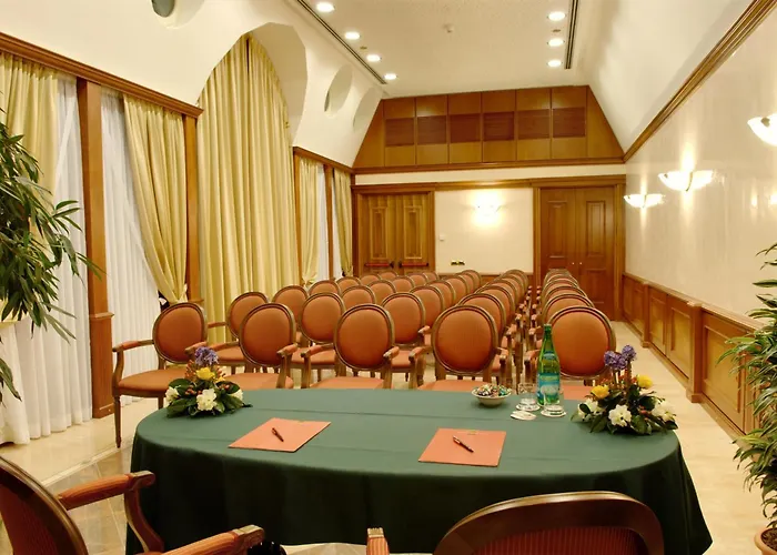 Andreola Central Hotel