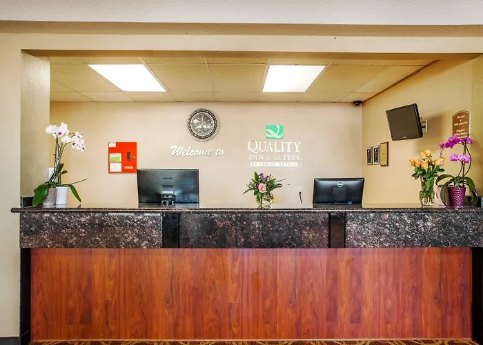 Quality Inn & Suites Vancouver North