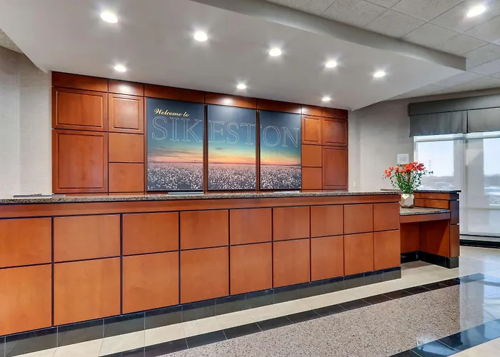 Drury Inn & Suites Sikeston
