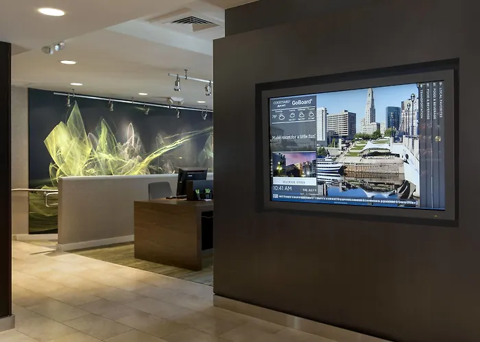 Courtyard By Marriott Norwalk