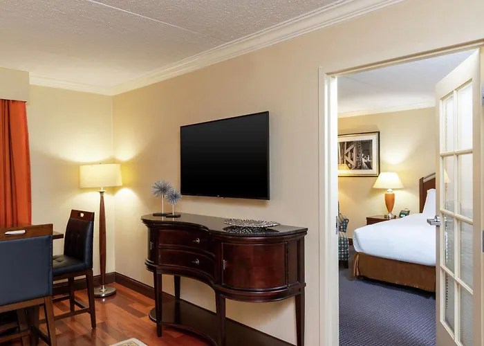 Doubletree By Hilton Hotel Grand Rapids Airport