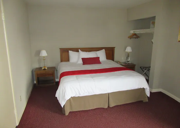 Ramada By Wyndham Los Angeles/Wilshire Center
