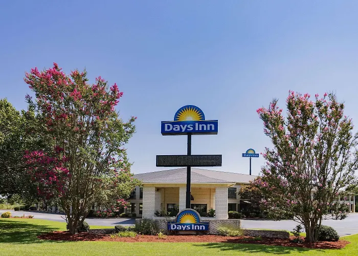 Days Inn By Wyndham Spartanburg Waccamaw
