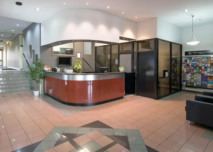 Adelaide Riviera Hotel