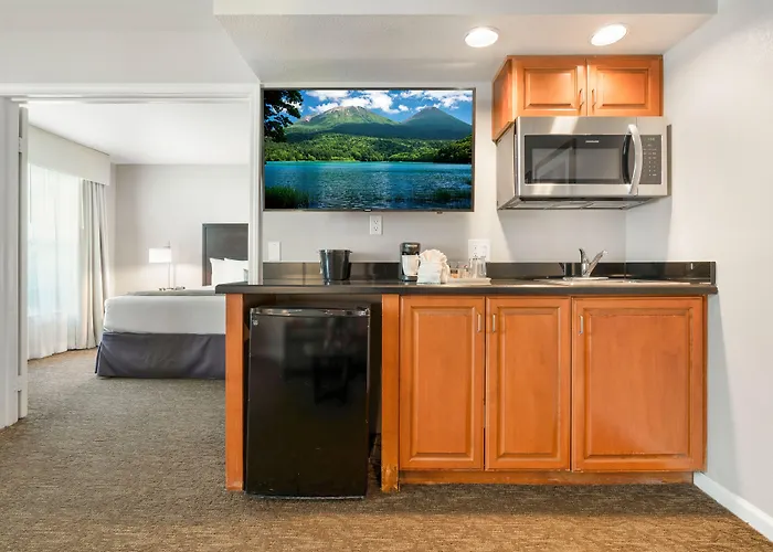 Chase Suites Brea-Fullerton - North Orange County