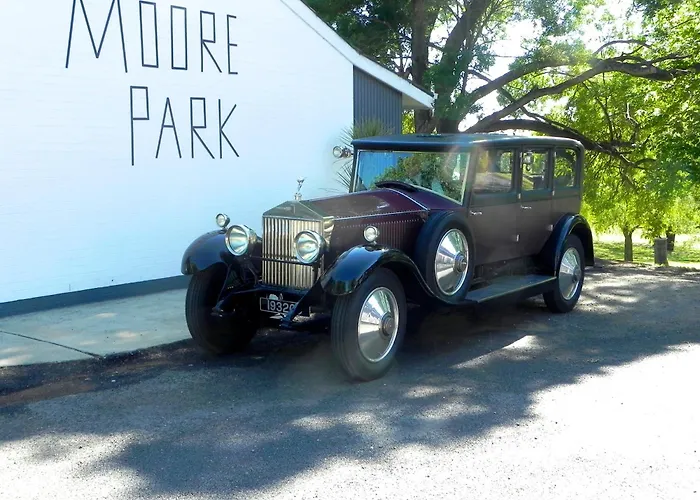 Moore Park Inn
