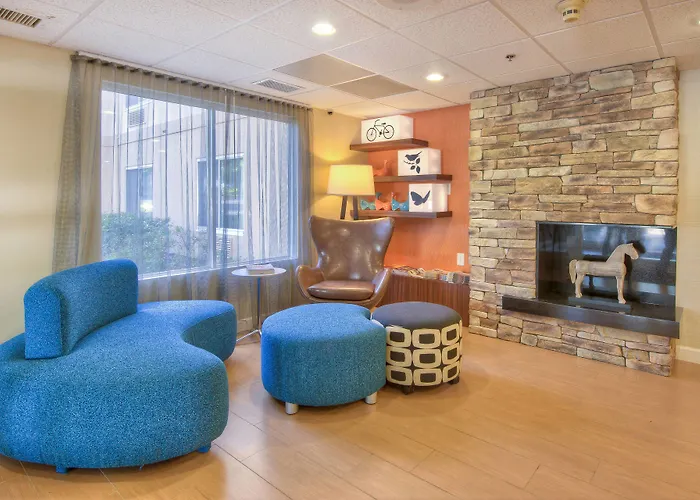 Fairfield Inn & Suites Raleigh Crabtree Valley