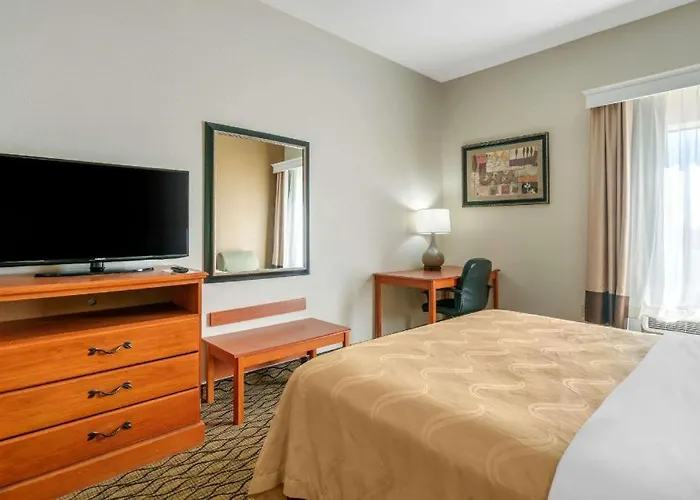 Quality Inn & Suites Jefferson City