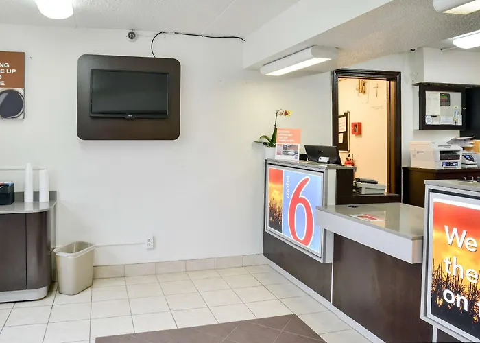 Motel 6-Toledo, Oh