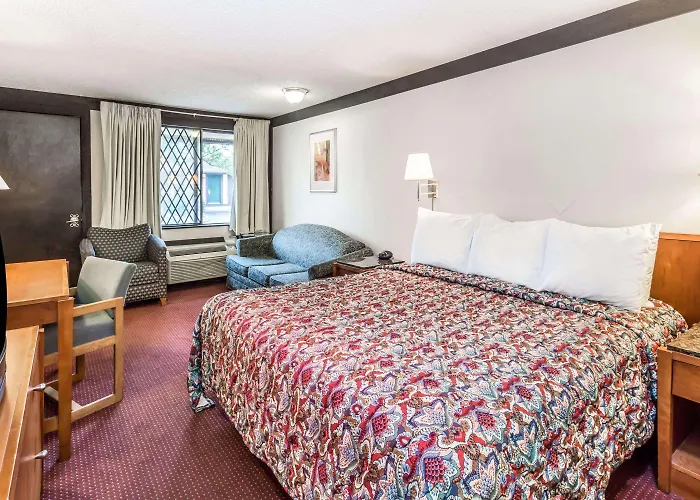 Knights Inn Racine
