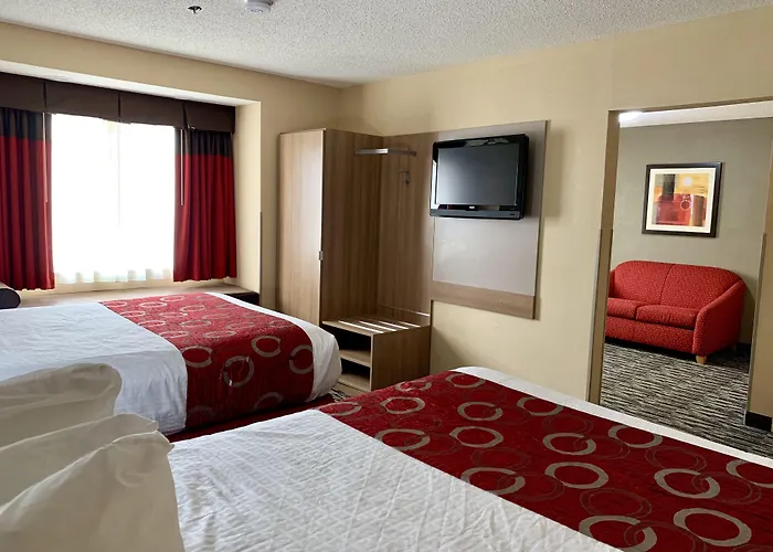 Microtel Inn & Suites By Wyndham Charleston