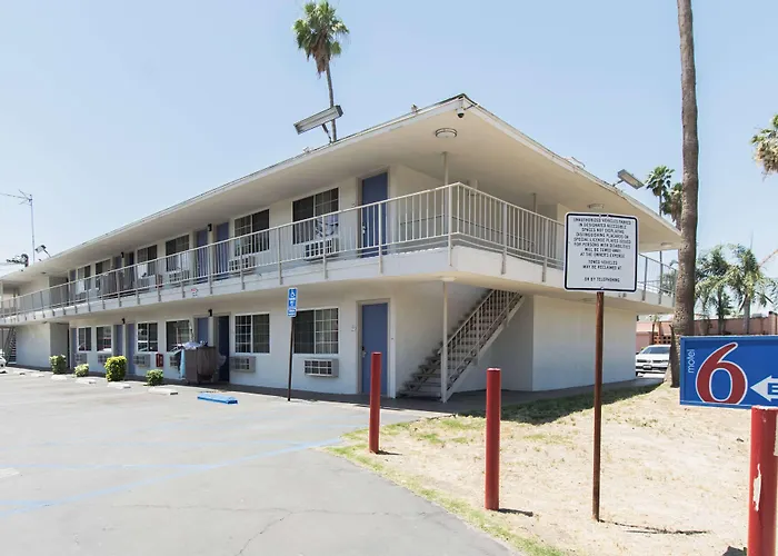 Motel 6 Bakersfield