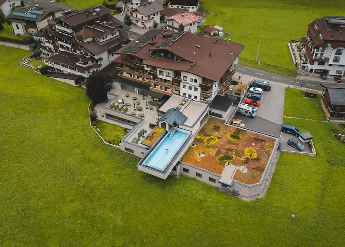Natur- & Wanderhotel Tuxertal