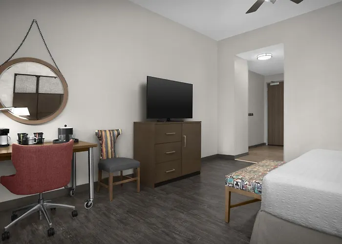 Hampton Inn And Suites Austin University Capitol
