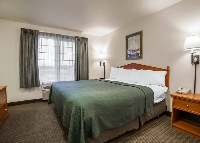 Quality Inn & Suites Federal Way - Seattle