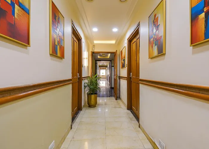 Fabhotel Sr Wakad - Nr Mall Of Millenium
