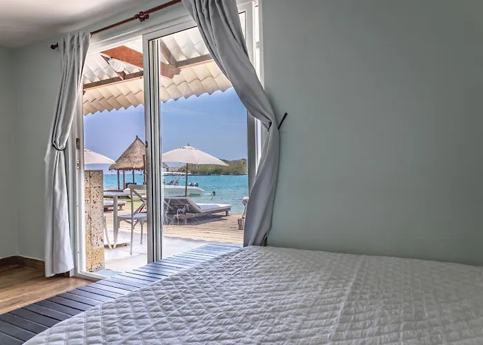 Fragata Island House