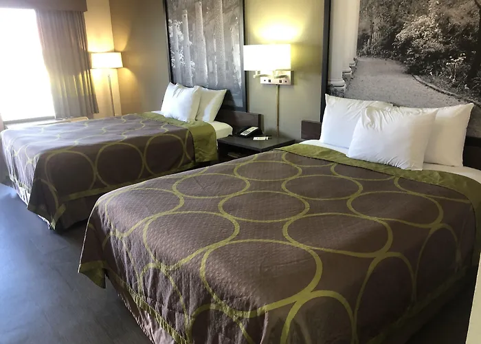 Super 8 By Wyndham Orangeburg Near I-26