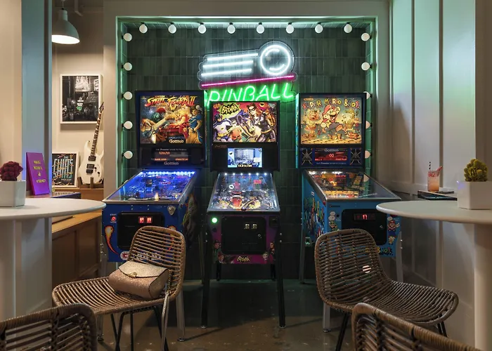 Moxy Memphis Downtown