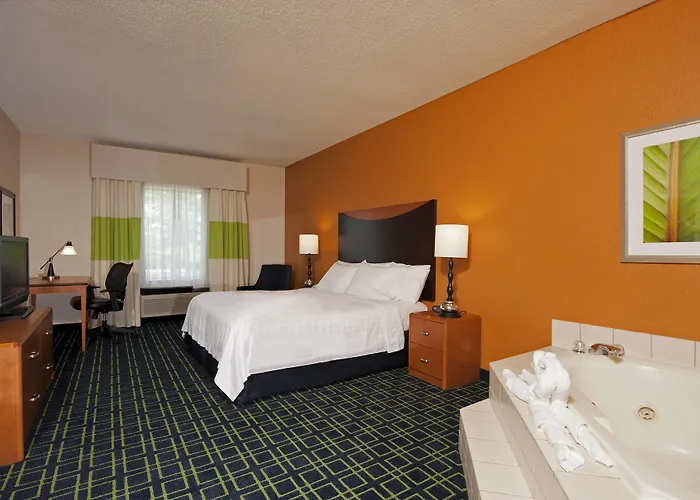 Fairfield Inn & Suites By Marriott Chicago Naperville