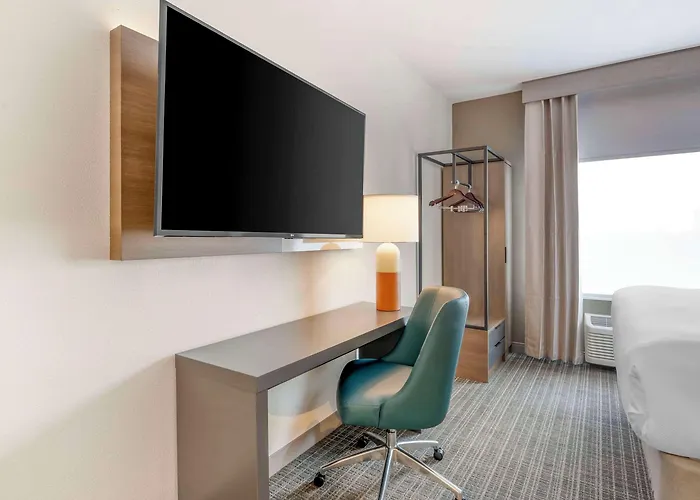 Comfort Suites Fort Wayne - Southwest