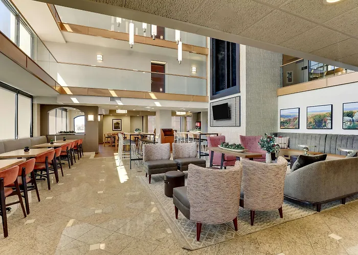 Drury Inn & Suites Marion
