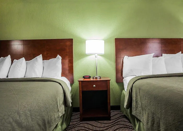 Quality Inn & Suites Altoona - Des Moines