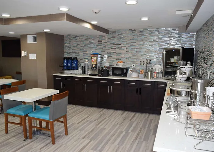 Best Western Plus Hardeeville Inn & Suites