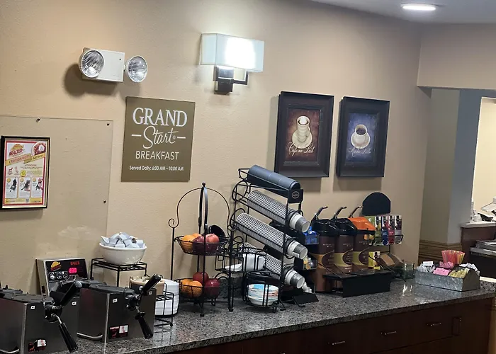 Grandstay Hotel & Suites