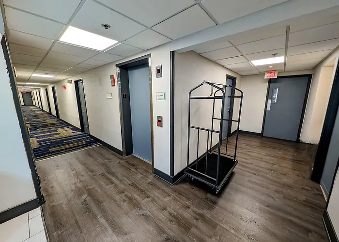 La Quinta Inn By Wyndham Chicago Willowbrook