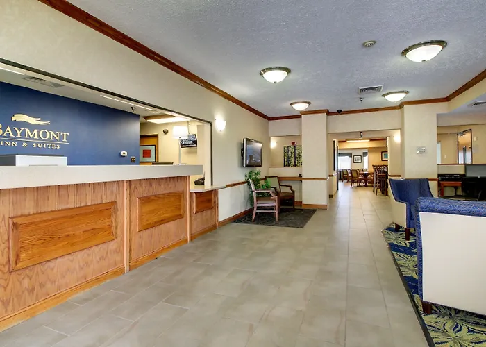 Baymont By Wyndham Galesburg