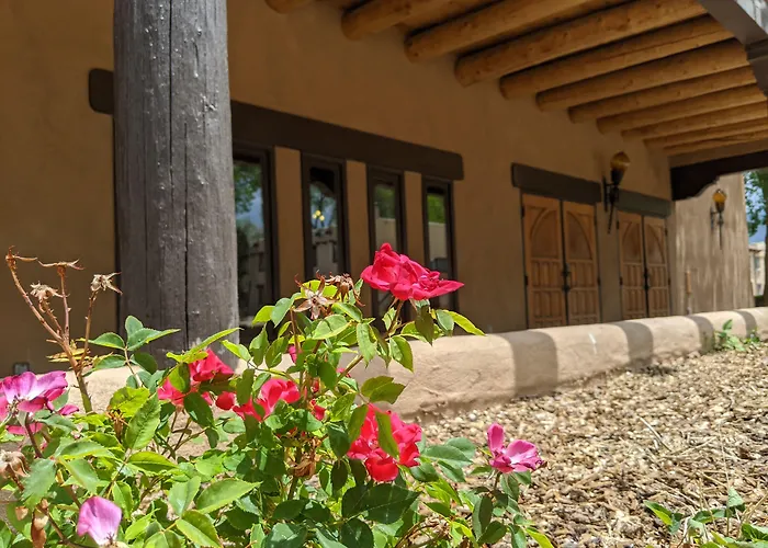 Sagebrush Inn & Suites
