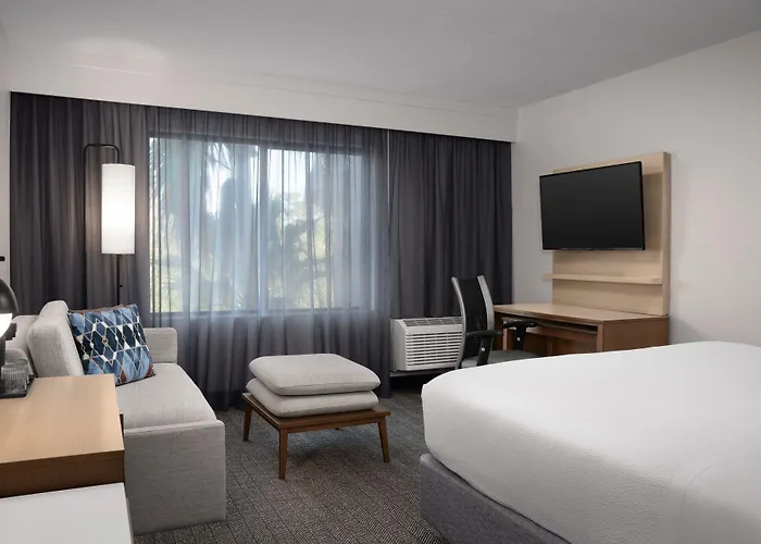Courtyard By Marriott Orlando East/Ucf Area