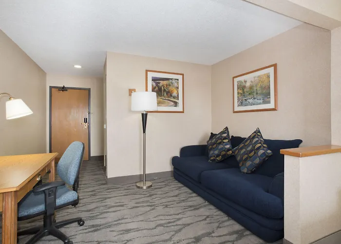 Fairbridge Inn & Suites Thornton
