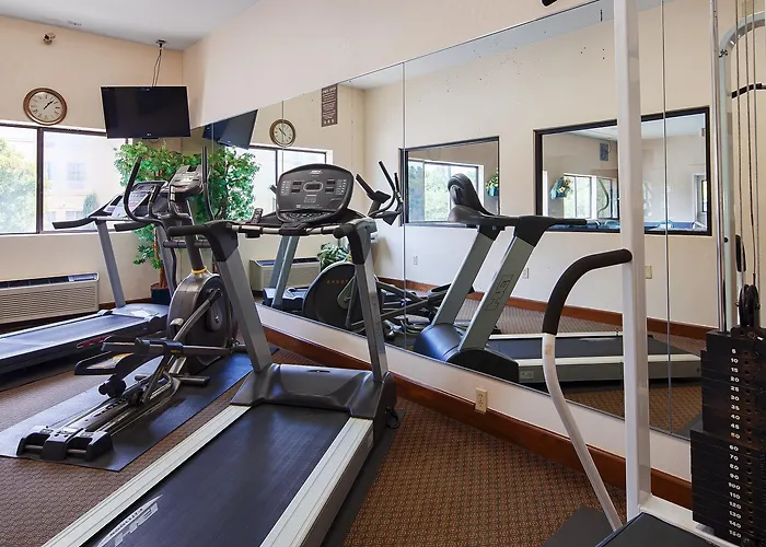 Best Western Inn & Suites Of Macon