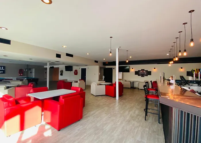 Ramada By Wyndham Whitecourt