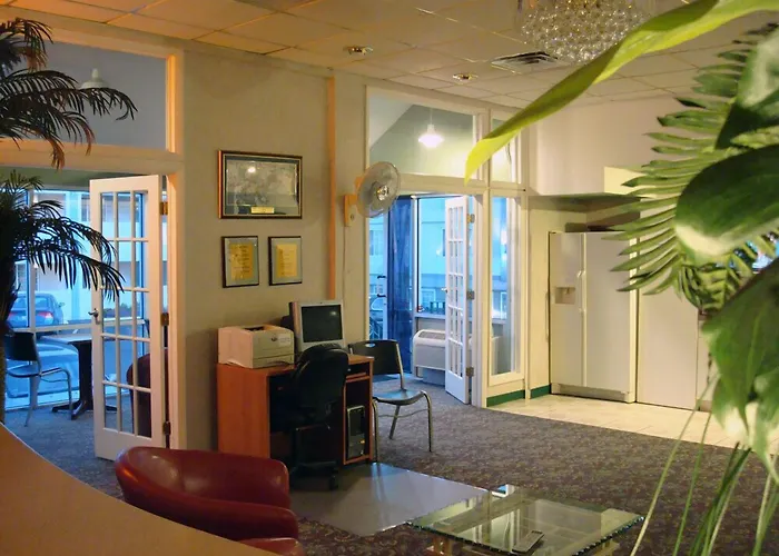 O'Hare Inn & Suites