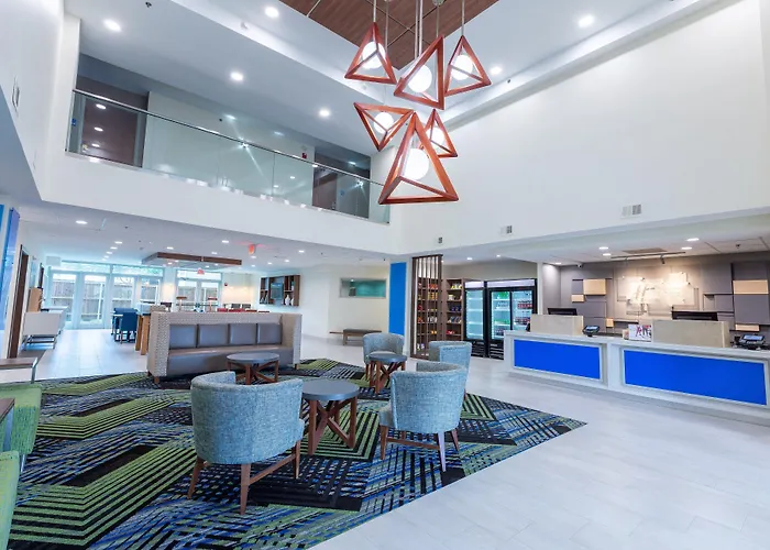 Holiday Inn Express & Suites Arlington North - Stadium Area By Ihg